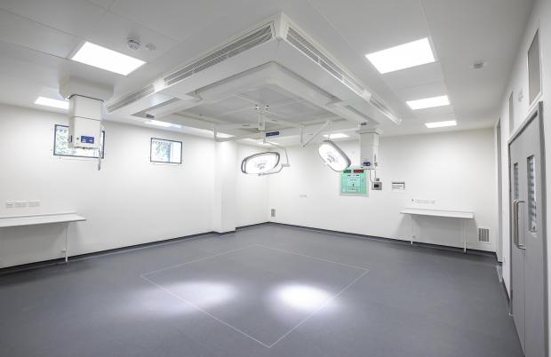 Bracknell News: An operating theatre at New Heatherwood Hospital