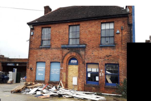 Former Jewson’s to be turned into flats
