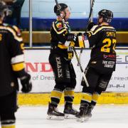 Bracknell Bees thumped Sheffield Steeldogs 7-1   Pictures by Kevin Slyfield